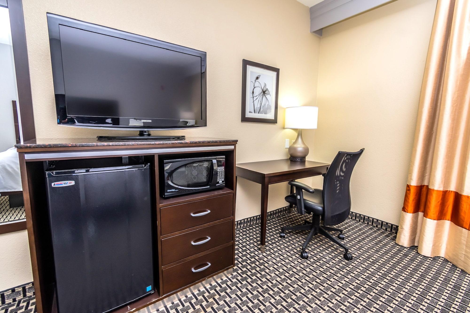 Econo & East I-10 Hotel