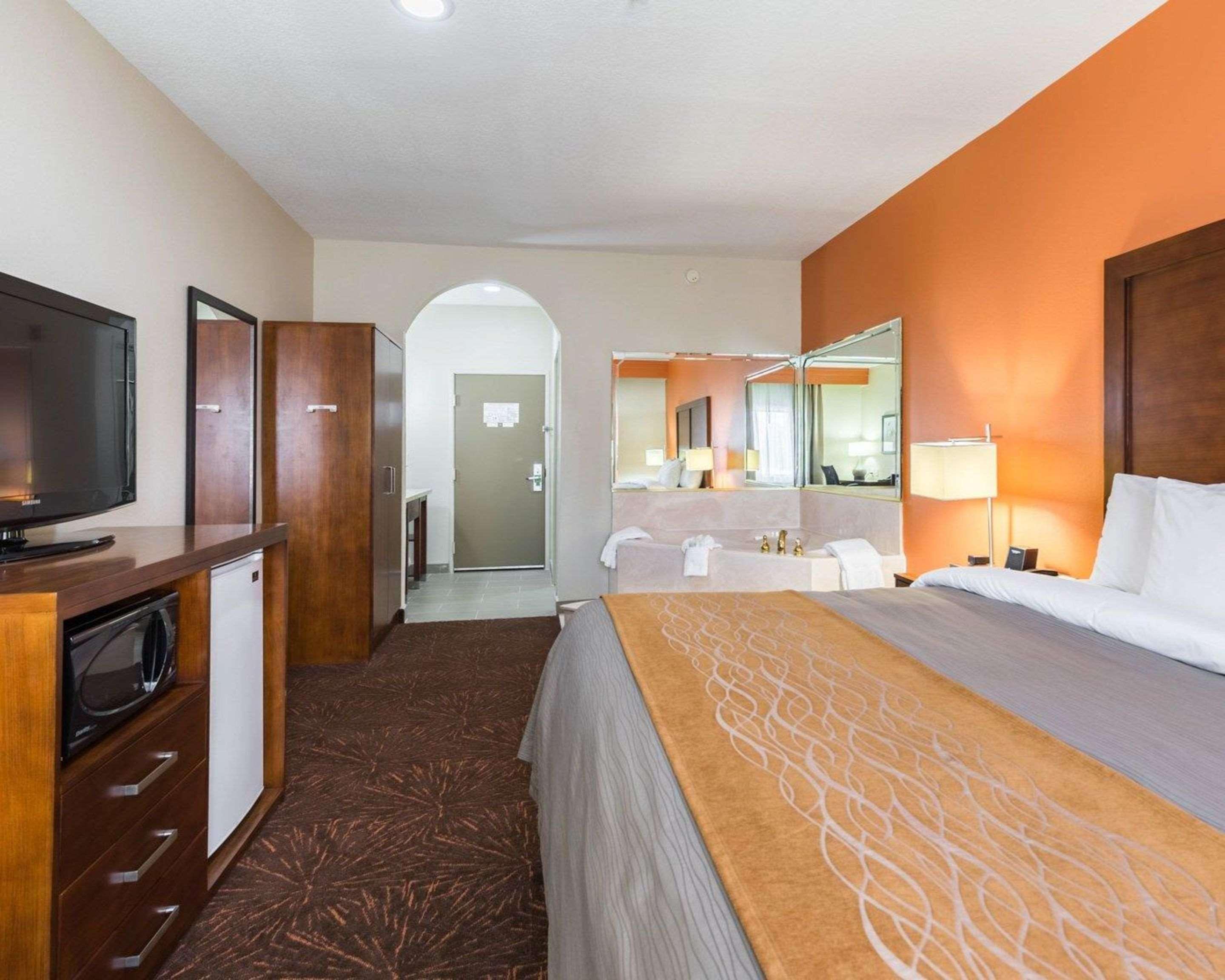 Hotel Econo & East I-10