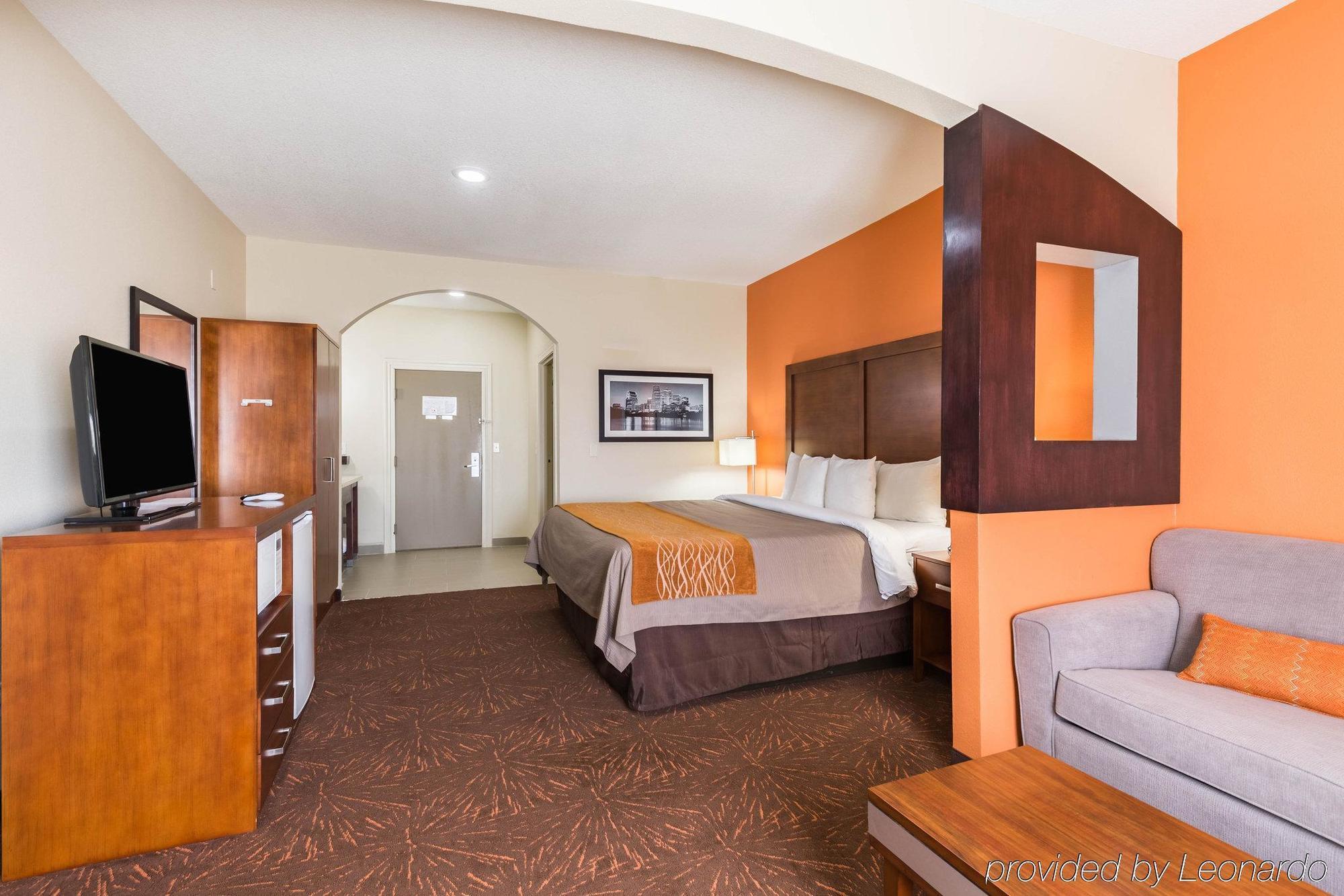 Econo & East I-10 Hotel