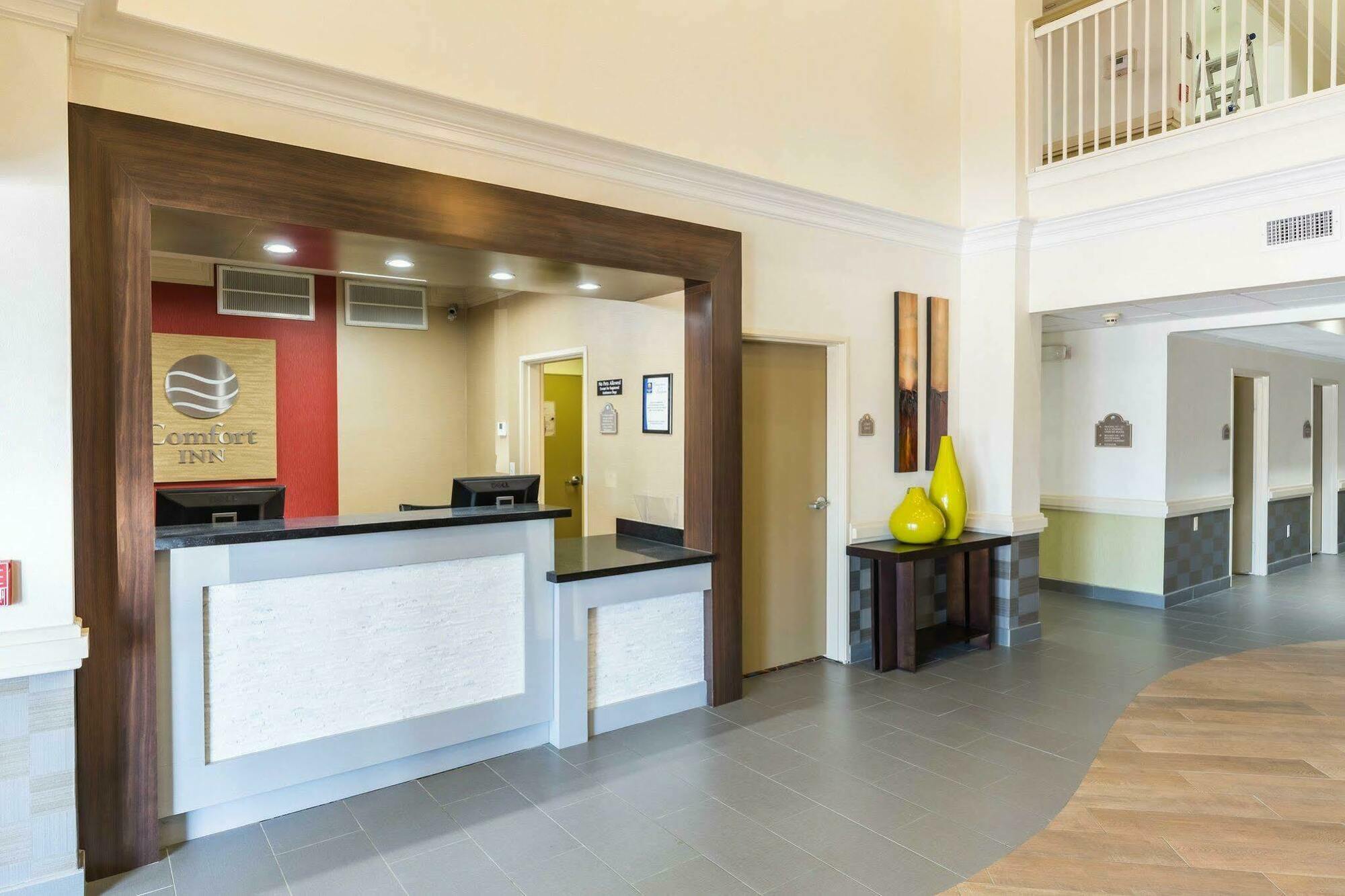 Econo & East I-10 Hotel Houston