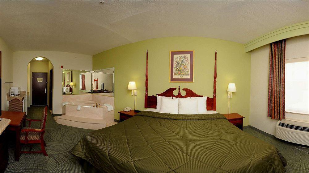Econo & East I-10 Hotel Houston
