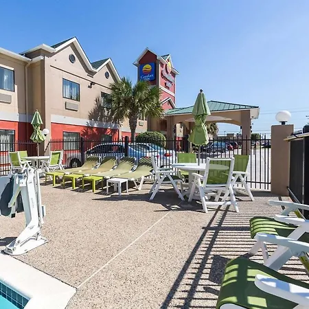 Econo Lodge Inn&Suites East 